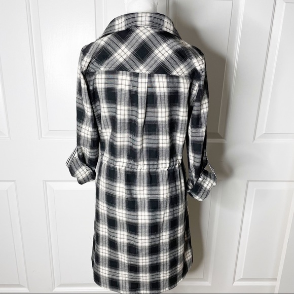 Skies are Blue Plaid Dress (S) - Picture 6 of 11